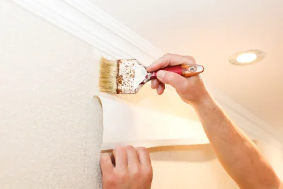Pose de papier peint au Breuil — revêtements muraux et toiles de verre